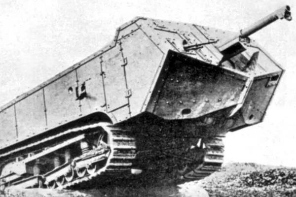 坦克是哪个国家发明的?由英国战地记者提出(诞于一战)
