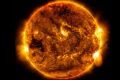 太阳坍塌后会形成什么：核为白矮星(外层为行星状星云)