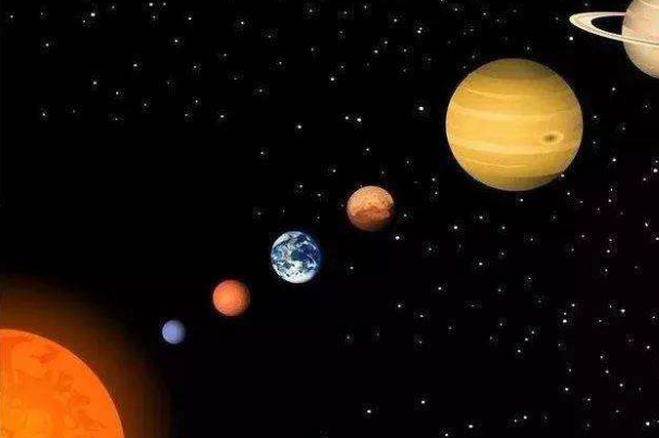 太阳变成红巨星有多大：直径4.26亿千米左右(会膨胀)