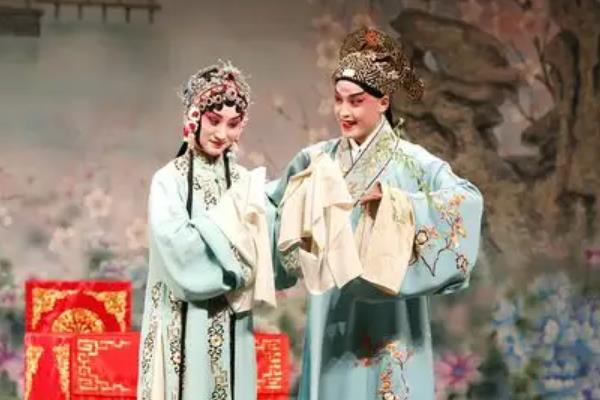 戏剧有哪些剧种?中国流传最广的就是京剧(五大剧种之一)