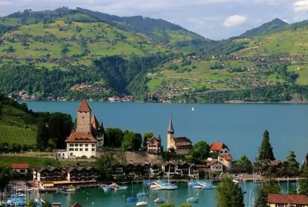 日内瓦是哪个国家的首都：瑞士的一个城市(并不是首都)