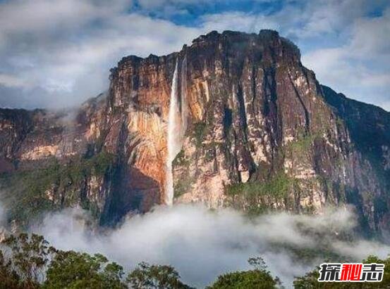 世界上落差最大的瀑布，委内瑞拉天使瀑布(979米)
