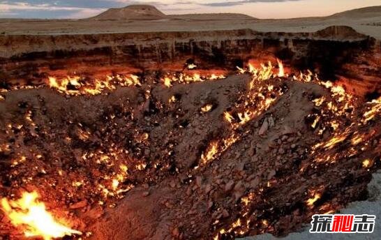 土库曼斯坦地狱之门，熊熊烈火燃烧46年不灭的大火坑