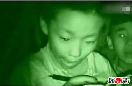 广西9岁猫眼男孩之谜，天生蓝瞳孔具有夜视眼(视频/真相)