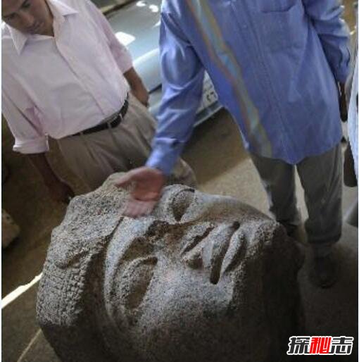 揭秘古埃及法老巨石头像，重1吨的美西斯二世石像(罕见)