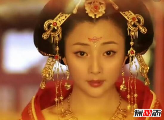 中国古代四大美女杨贵妃生死之谜，杨贵妃在马嵬坡自杀