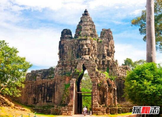 柬埔寨密林中的吴哥窟，世界上最大的庙宇/千年辉煌(奇观)