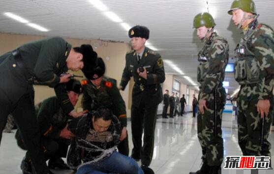 哈尔滨机场恐怖事件真相，实则一场反恐演习(造谣者被抓)
