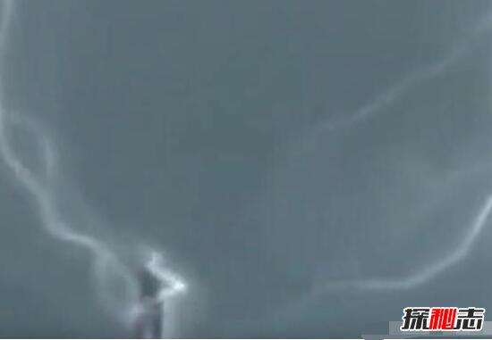 北京仙人渡劫科学解释，仙人渡劫成功升空遭雷劈/视频图片