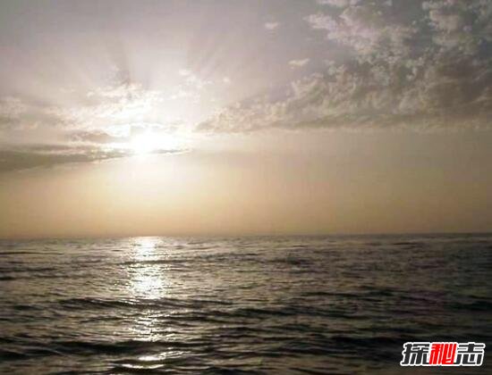 世界上最大的咸水湖，里海(比德国还大/世界上最大的湖泊)