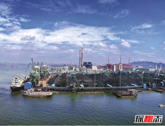 2018世界十大港口排名，上海港位居世界第一(中国上榜八个)
