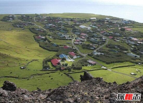 世界上最偏远的岛屿，特里斯坦达库尼亚群岛(275人居住)