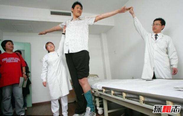 世界上最高的5个人：清朝巨人詹世钗3.19米,真实照片曝光