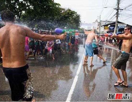 2018年泰国泼水节是哪一天，每年4月13至15日(泰国新年)