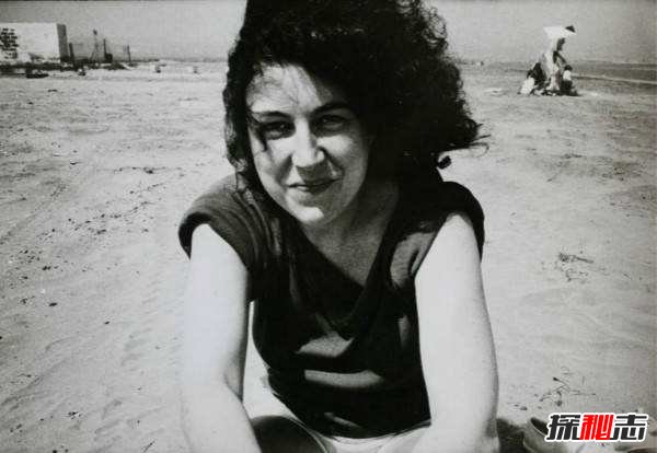 独眼战地记者玛丽·科尔文 叙利亚采访不幸身亡