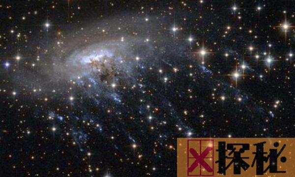 凤凰星系团：目前发现最大星系团(距地球57光年)