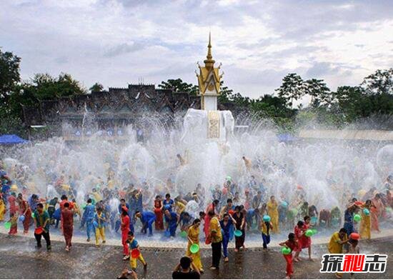 2018年泰国泼水节是哪一天，每年4月13至15日(泰国新年)