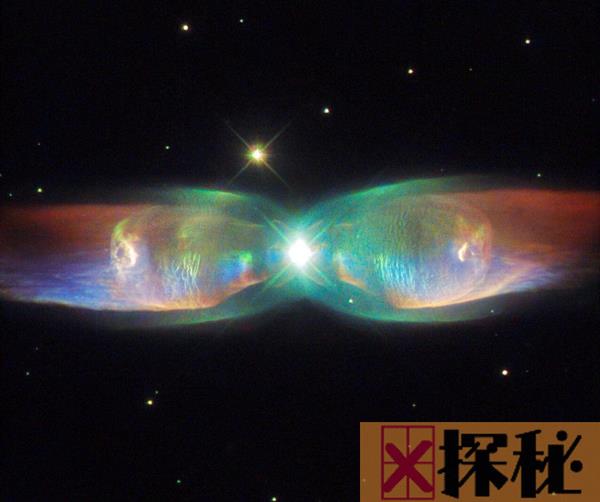美丽神秘的蝴蝶星云：恒星生命最后阶段