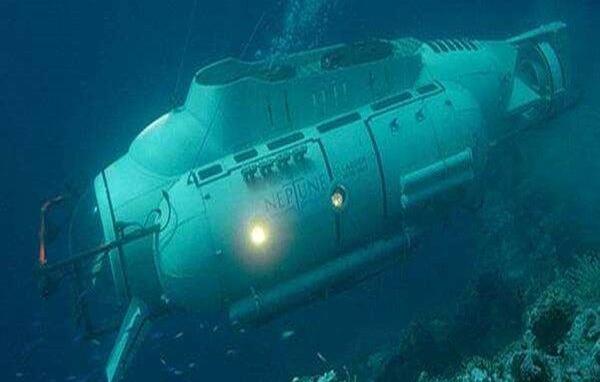 蛟龙号潜水员吓疯天涯，海底发现巨型生物/寂静的吓死人