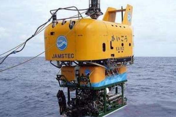 世界上下潜最深多少米，日本10970米/美国10916米