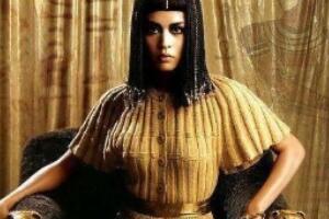 埃及被处死的公主，阿辛诺依公主（被亲姐姐埃及艳后杀死）