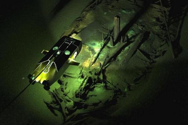 黑海最深多少米，最深处2212米/海底隐藏高等生物