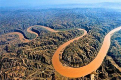 黄河源头在哪？几口流淌上亿年的泉眼(发源于巴颜喀拉)