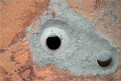 好奇号火星惊人发现诡异图 疑似外星人骨(专家称是岩石)