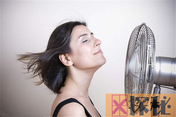 风扇可以一直对着头吹吗 对头吹可能导致身体不适