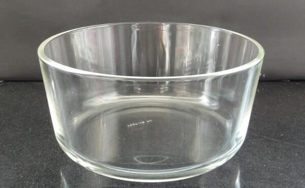 玻璃碗为什么一蒸就碎，玻璃不耐高温（内外温差大）