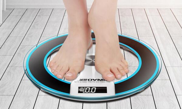 162的女生标准体重是多少，57千克（大多数女性不达标）