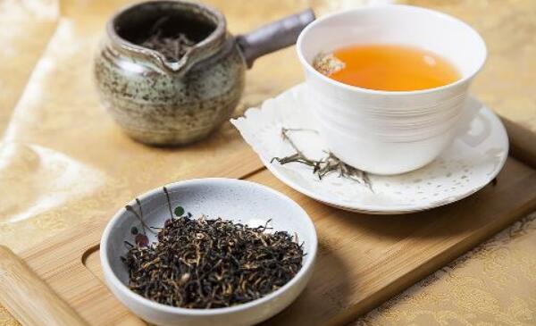 红茶可以减肥吗，可以（运动前、饭后饮用效果好）