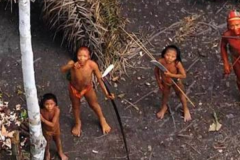 世界上最原始的部落：远离人烟6万年(对外来者极度排斥)