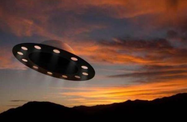 2020年UFO频繁出现 仅仅是巧合还是外星人在搞鬼