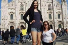 世界最长腿小姐:长腿占身体三分之二(长达1.32米)