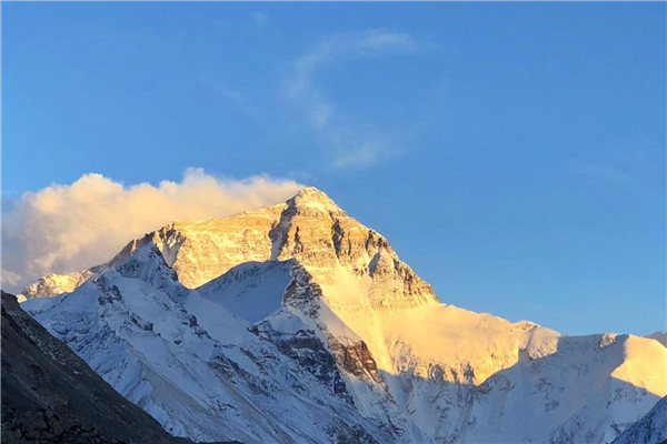 世界海拔最高的地方是哪里 珠穆朗玛峰（海拔高度8844米）