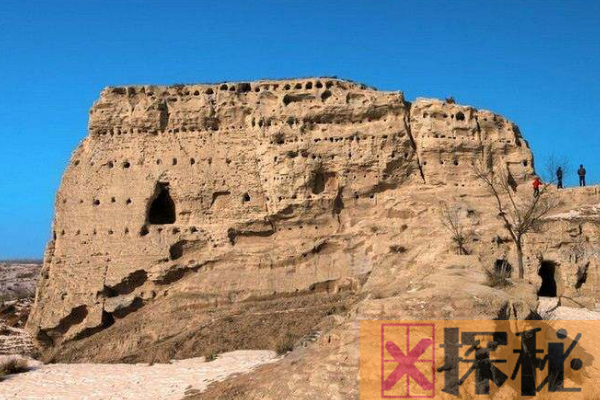 匈奴龙城遗址被找到 意外发掘带有汉字的建筑瓦片