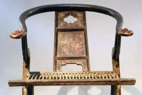 世界上最贵的椅子:万历皇帝坐过的交椅(价值7000万元)