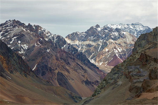 世界最高的死火山 阿空加瓜山（阿根廷海拔有6962米）