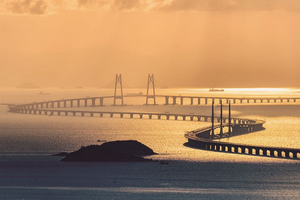 世界上最长的跨海大桥:全长55公里(通行仅需30分钟)