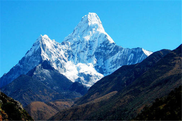 世界第九高峰是什么 南迦帕尔巴特峰（海拔8125米）