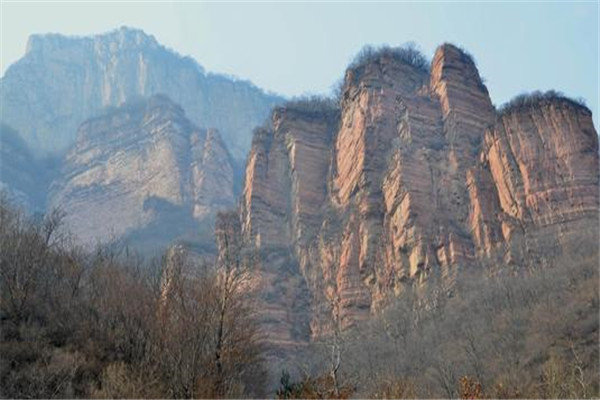世界上最大的天然回音壁 太行山回音壁（全长300多米）