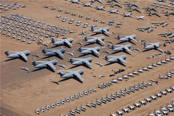 世界上最大的飞机坟场 位于亚利桑那州（专收集退役飞机）