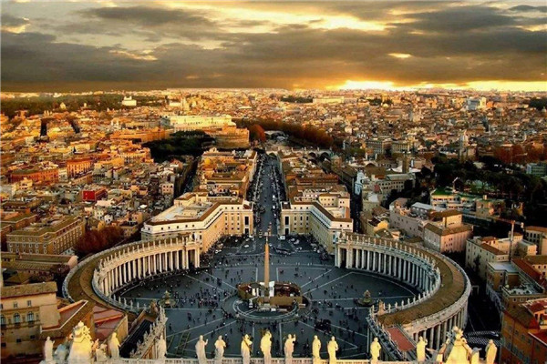 梵蒂冈为什么没人敢打 属于宗教圣地拥戴者众多