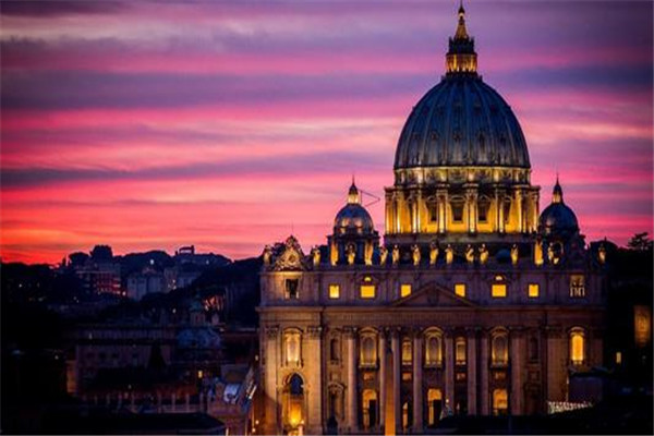 梵蒂冈为什么没人敢打 属于宗教圣地拥戴者众多