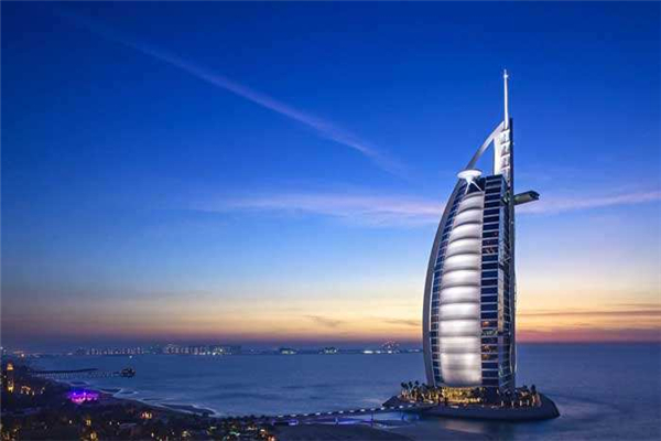 世界上最大的酒店 位于迪拜的帆船酒店（相当舒适）