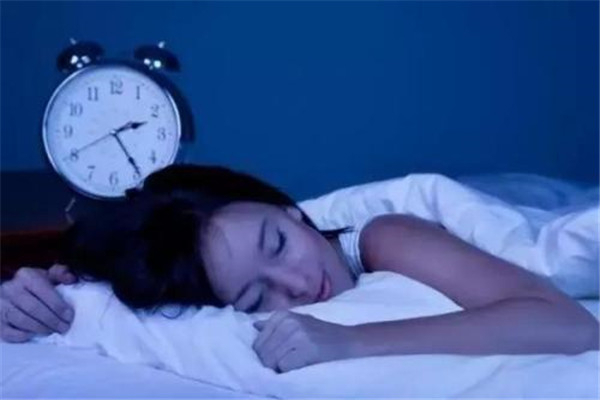 睡不着按摩三十秒入睡 七个小方法可以很好解决失眠