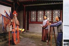 中国的第一部电影:定军山，1905年上映(与国粹京剧结合)