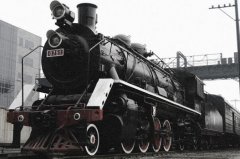 世界上第一列火车:蒸汽机车，理查德·特里维希(载十吨)