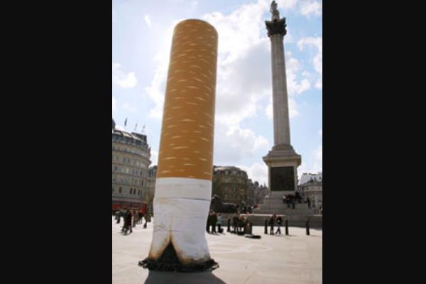 世界上最大的烟头:长达9米(为了禁烟伦敦政府绞尽脑汁)